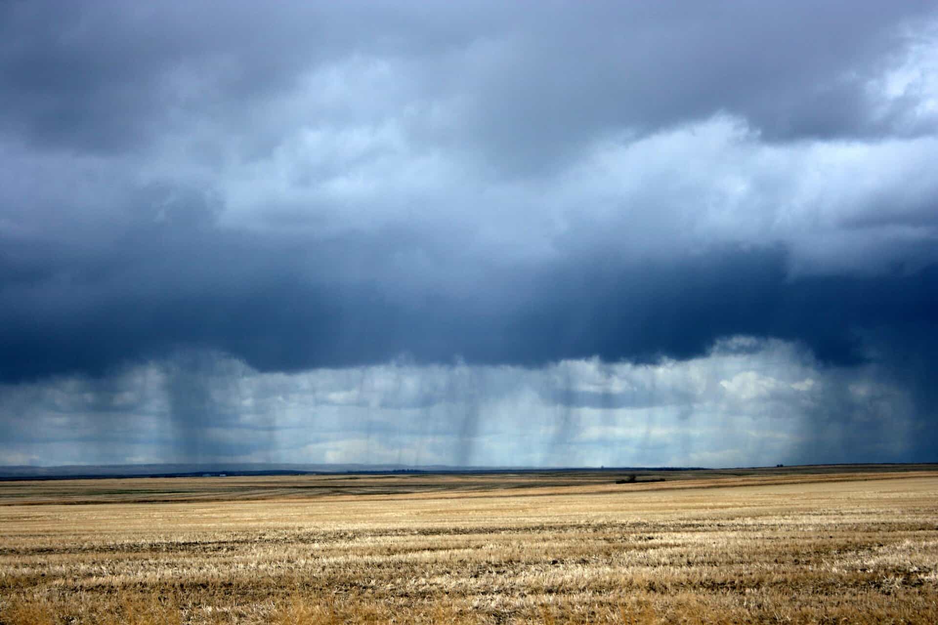 dreamstime_m_5398432 - Weather alert: First severe thunderstorm risk hits Prairies