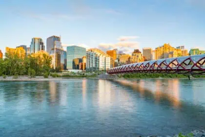 Alberta-1707 - Weather Alberta: Fall forecast hints at early snow and rain